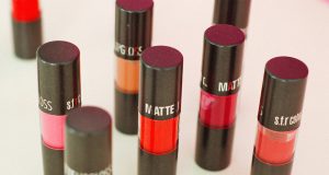 How to Choose the Right Lipstick Shade for Your Skin Tone Different shades of lipstick and lip gloss showing matte and glossy finishes, illustrating how to choose the right lipstick shade for your skin tone.